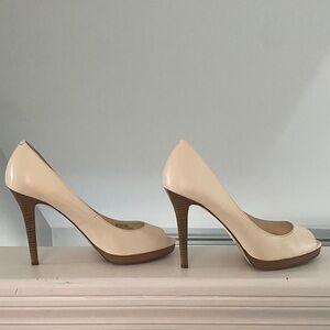 INC International Concepts Cream Heels